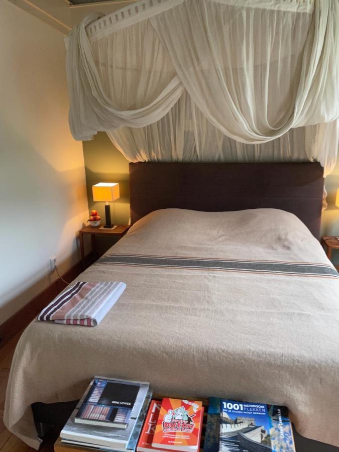Apple Tree Cottage - Charming Home At Beautiful Canal In Our Idyllic Garden 豪达 外观 照片