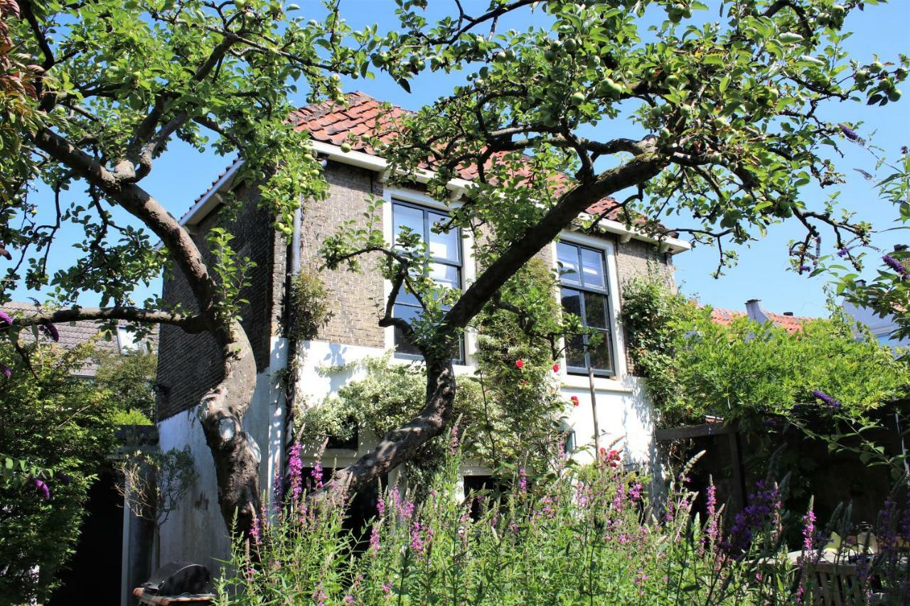 Apple Tree Cottage - Charming Home At Beautiful Canal In Our Idyllic Garden 豪达 外观 照片